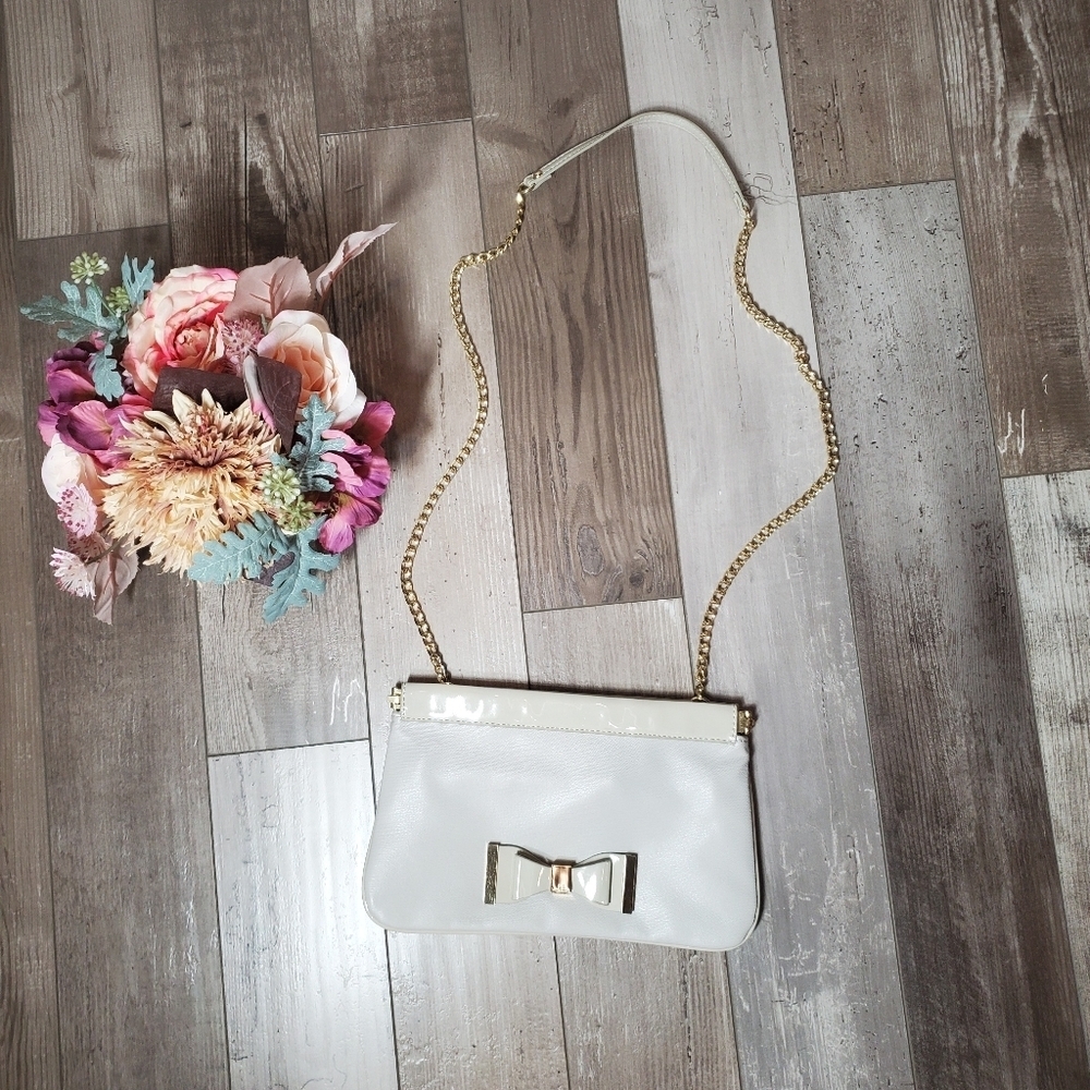 LULU by Lulu Guinness Cream and Gold Bow Crossbody Purse EUC